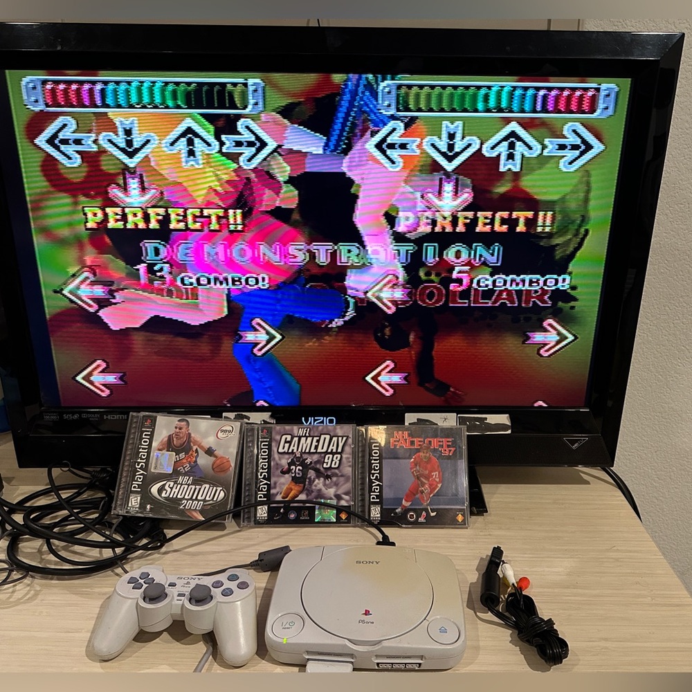 Sony Playstation PS One Video Game Console w/games Memory‎ Card